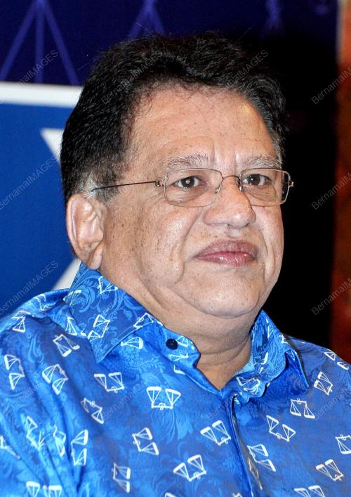 KL43_15052013_TENGKU_ADNAN