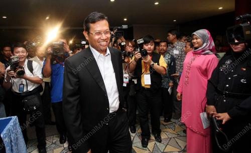 DEBAT