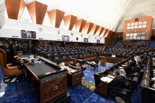 KL43_16072018_PARLIMEN