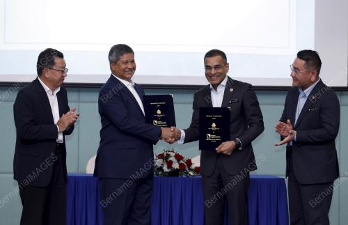 DATUK SERI DR MOHAMMED AZMAN AZIZ MOHAMMED