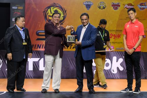 DATUK SERI REEZAL MERICAN NAINA