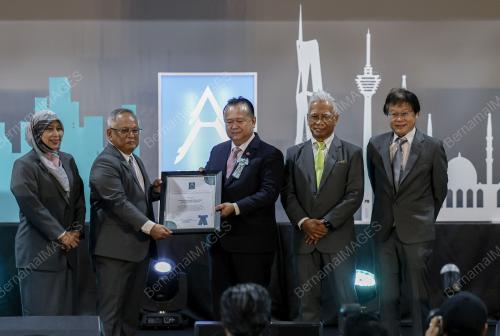 DATUK SERI ALEXANDER NANTA LINGGI