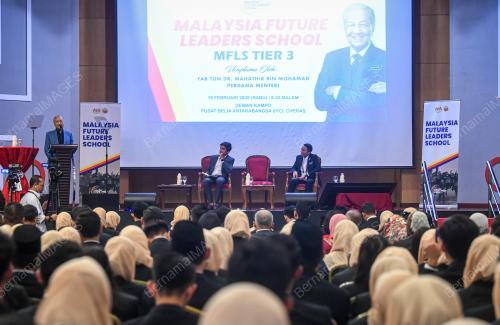 TUN DR. MAHATHIR MOHAMAD