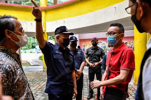 TAN SRI ACRYL SANI ABDULLAH SANI