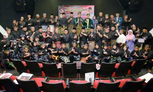 KL43_19122015_GAYUNG_FATANI