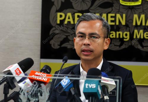 FAHMI FADZIL
