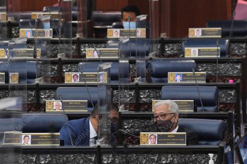 DATUK SERI ISMAIL SABRI YAAKOB