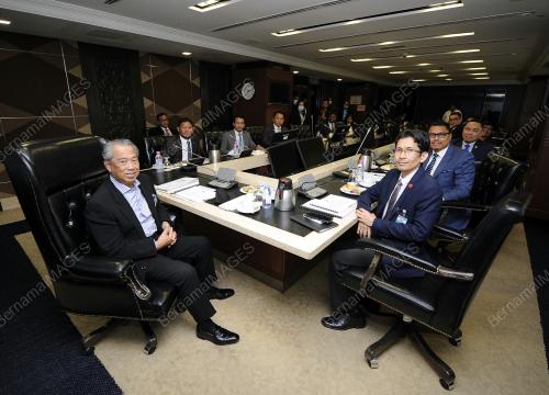 TAN SRI MUHYIDDIN YASSIN