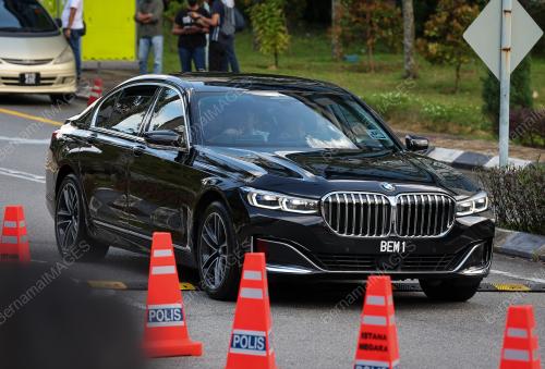 LIPUTAN PINTU 2 ISTANA NEGARA