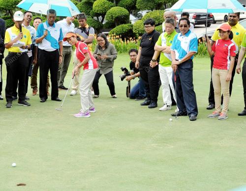 KL43_25102016_GOGOLF