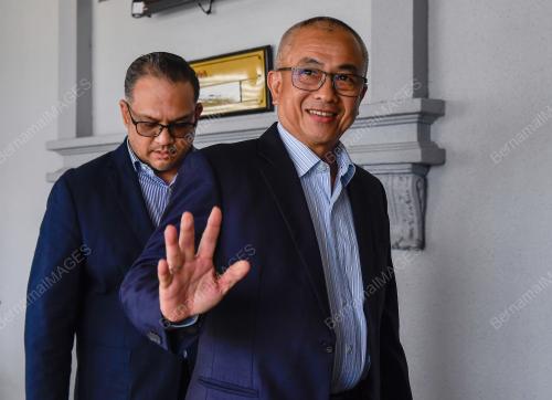 DATUK ROZMAN ISLI