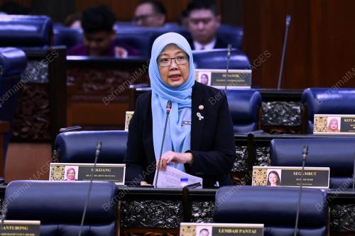 DR ZALIHA MUSTAFA