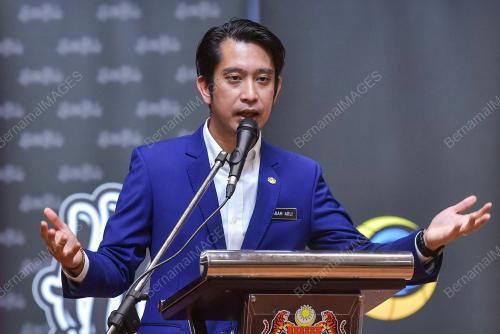ADAM ADLI