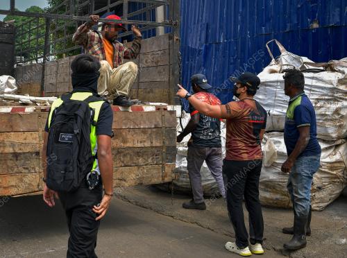 IMIGRESEN SERBU TIGA KILANG GAJI WARGA ASING