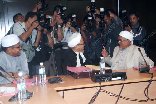 MESYUARAT KHAS JAWATAN KUASA PAS