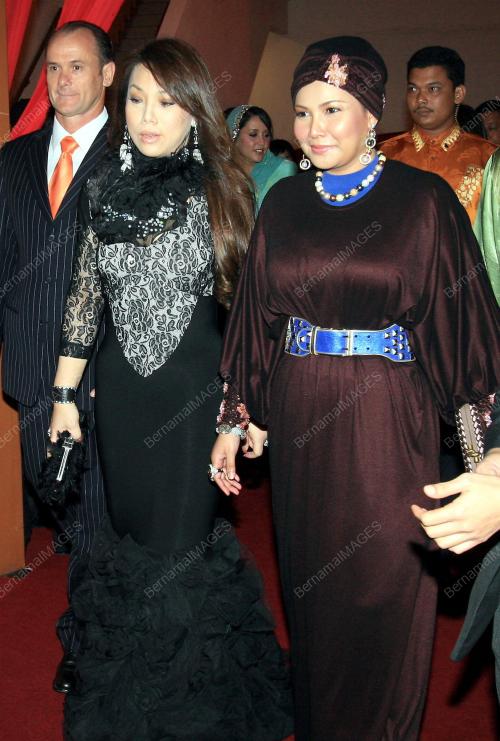 TUANKU NUR ZAHIRAH
