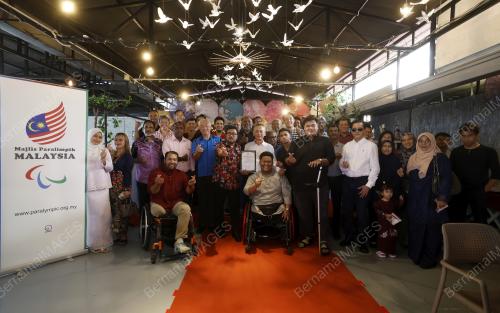 DATUK SERI MEGAT D SHAHRIMAN ZAHARUDIN