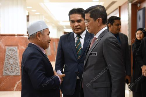 KL43_30102019_PARLIMEN_BN201910012837