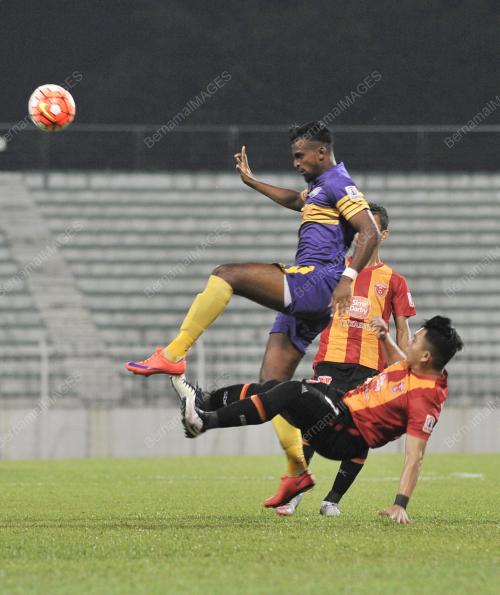 KL446190416_BOLA_19042016