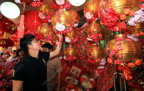 PERSIAPAN TAHUN BARU CINA
