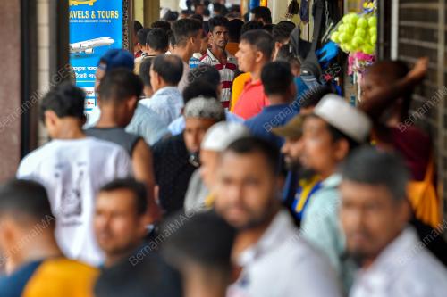 TINJAUAN WARGA ASING JALAN SILANG