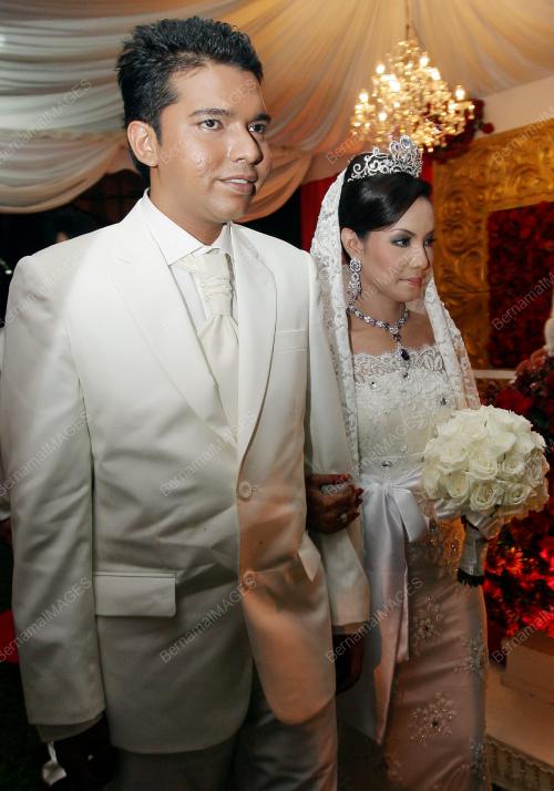 MOHD RUSTAM ROSHANDIN