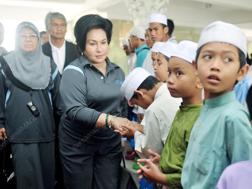 DATIN SERI ROSMAH MANSOR