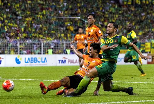 KL44_02122015_TM_BOLA
