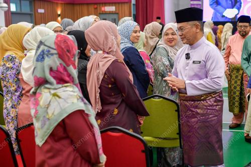 DATUK DR MOHD NA'IM MOKHTAR