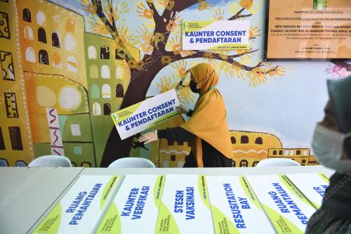 PROGRAM IMUNISASI COVID 19 KEBANGSAAN
