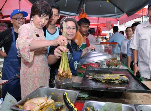 DATUK SERI DR NG YEN YEN