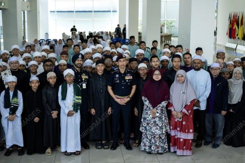 DATUK MOHD AZANI OMAR