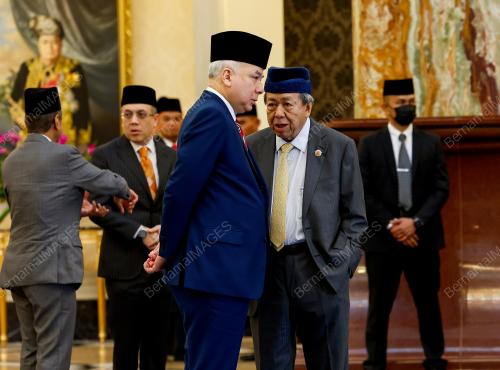 SULTAN SHARAFUDDIN IDRIS SHAH