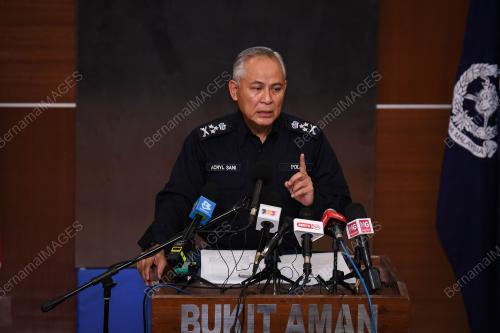 DATUK SERI ACRYL SANI ABDULLAH SANI