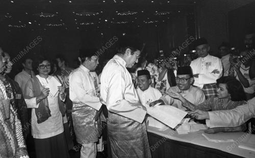 KL44_08072015_MESYUARAT_UMNO