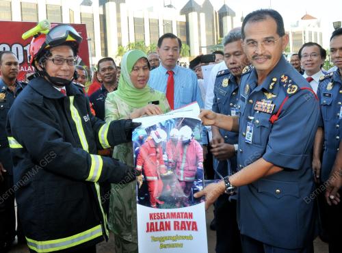 KL44_08082012_BOMBA1