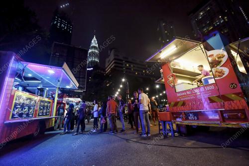 KL44_09102017_TRAK_MAKANAN