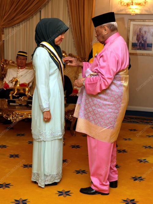 KL44_09112015_DATUK