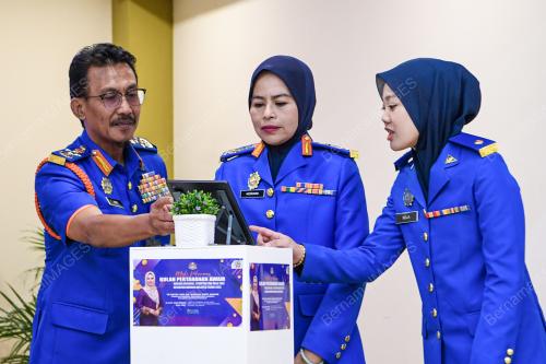 DATUK SERI DR NORAINI AHMAD