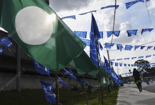 KL44_10042018_BENDERA