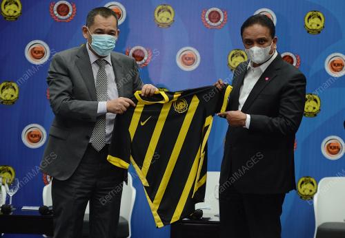 DATUK REEZAL MERICAN NAINA MERICAN