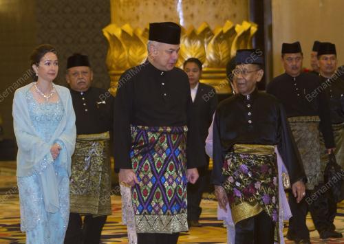 KL44_11032015_AGONG