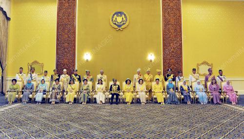 KL44_11042012_GROUP_PHOTO