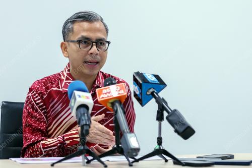 FAHMI FADZIL