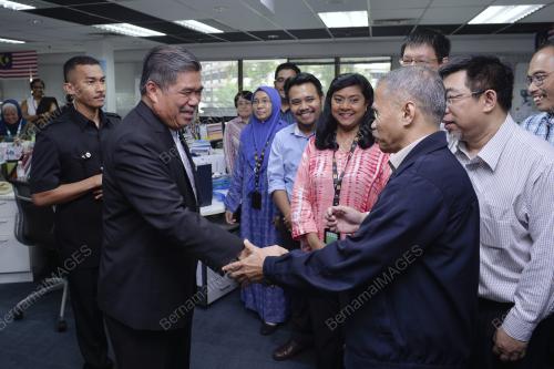 KL44_12062018_MOHAMAD_SABU