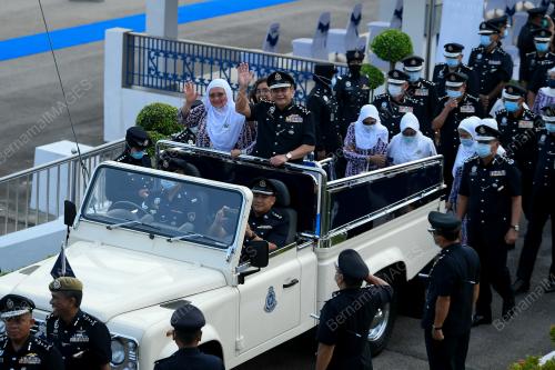 DATUK MAZLAN MANSOR