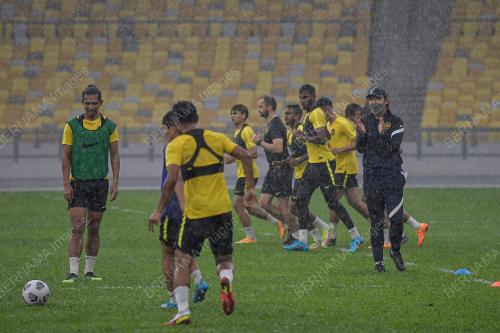 SESI LATIHAN SKUAD HARIMAU MALAYA