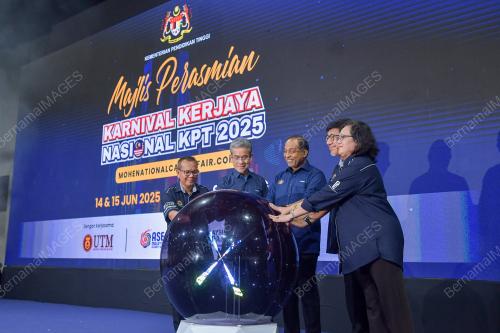 DATUK SERI DR ZAMBRY ABDUL KADIR