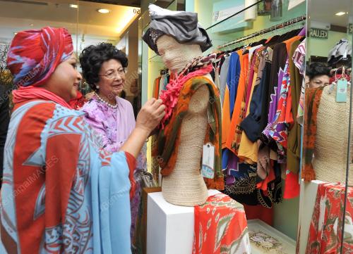 KL44_14092012_BATIK