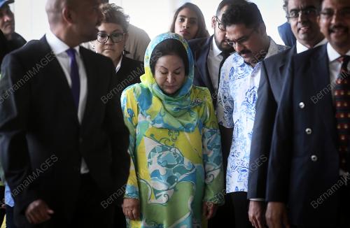 KL44_15112018_MAHKAMAH